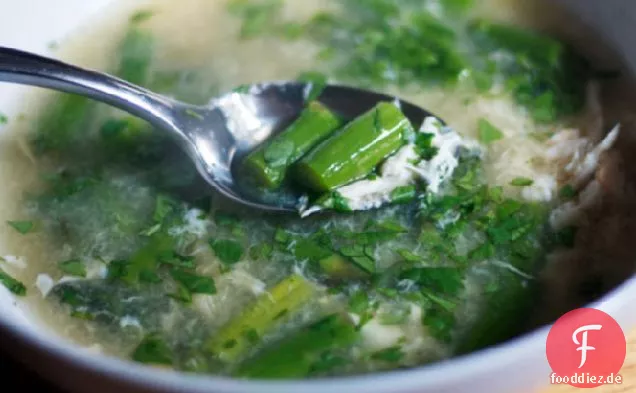 Abendessen heute Abend: Spargel Krabbensuppe (Sup Mang Tay Cua)