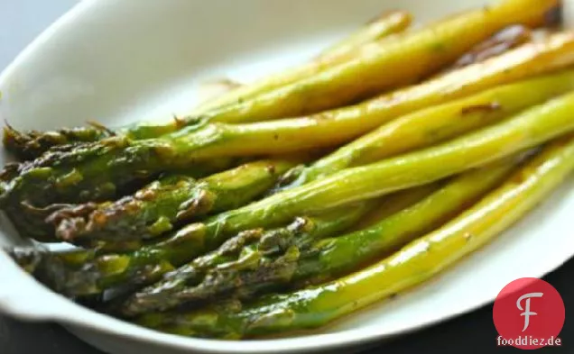 Geschmorter Spargel