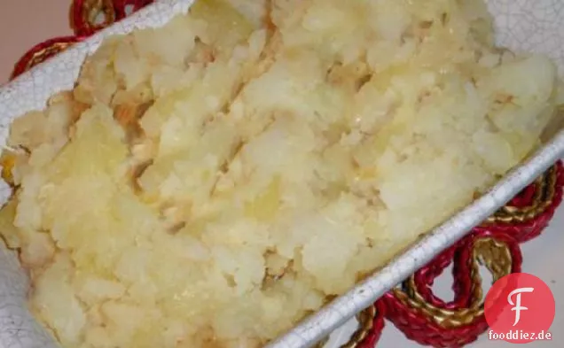 Sellerie, Kartoffel und geröstete Knoblauchpüree