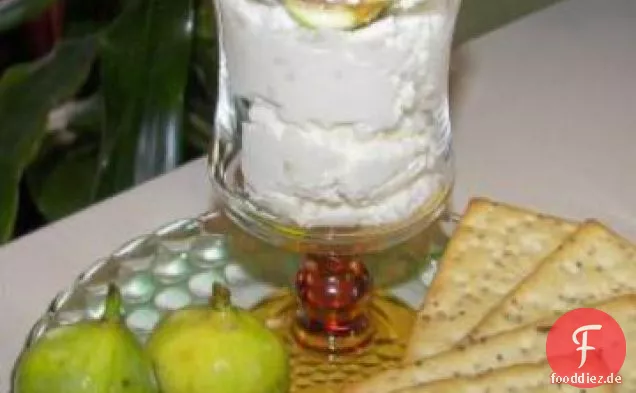 Frische Feigen Mit Knoblauch-Feta-Creme