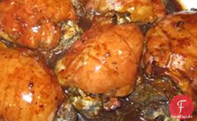 Pilz-gefüllte Hähnchenbrust in einer Balsamico-Pfanne Sauce