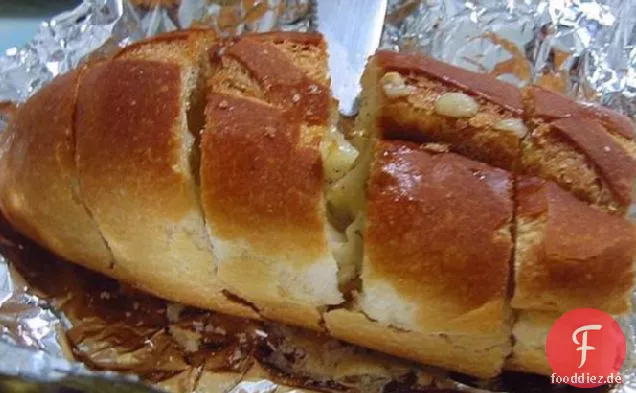 Knoblauchbrot mit Mozzarella