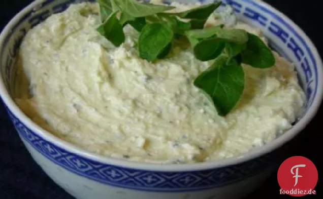Feta Käse und Knoblauch-Dip
