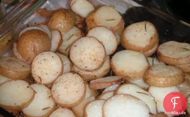 Gerösteter Knoblauch und Rosmarinkartoffeln