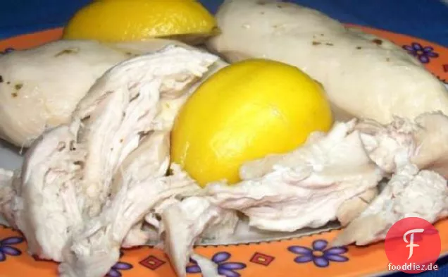Pochiertes Zitronen-Knoblauch-Huhn