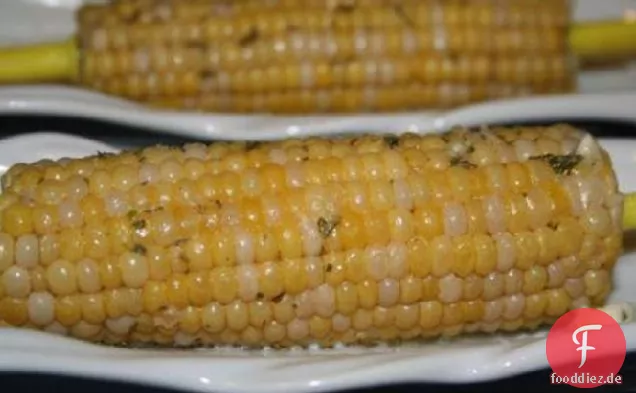 Mais auf dem Kolben mit Knoblauch Kräuterbutter (Crock Pot)
