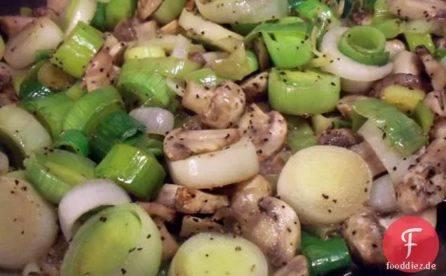 Schweinefleisch Stroganoff