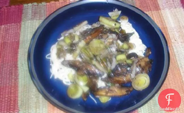 Angel Hair Pasta Mit Portabellas, Lauch und Balsamico-Essig