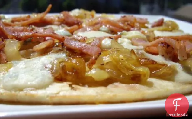 Karamellisierte Zwiebel & Gorgonzola Pizza
