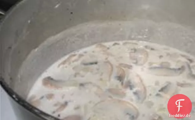 Elegante Pilzsuppe