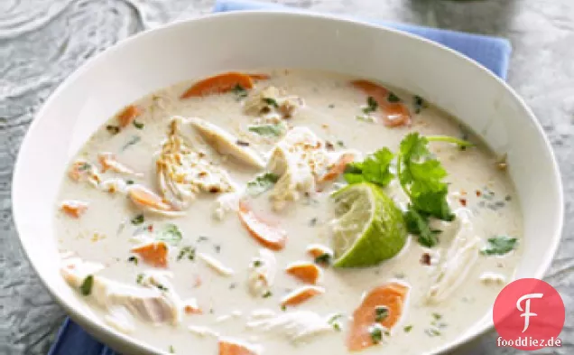 Curry-Hühnersuppe mit Karotten