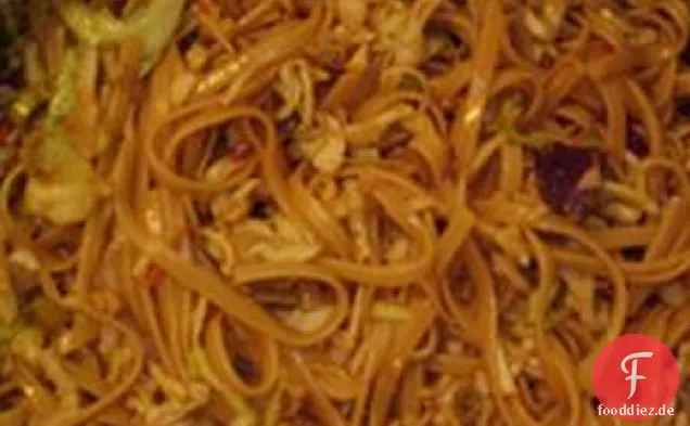 Linguini mit Cashewnüssen und Schalotten