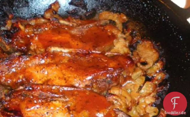 Beer 'n BBQ geschmorte Schweinerippchen im Landhausstil