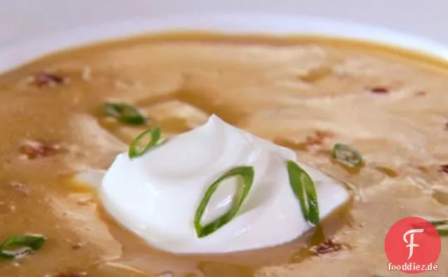 Cheddar-Käse gebackene Kartoffelsuppe