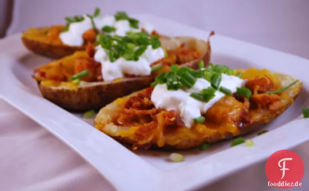 Kartoffelschalen mit Speck und Käse