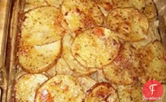 Überbackene Kartoffeln und Zwiebeln