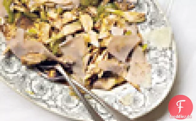 Roher Artischockensalat, Sellerie und Parmesan