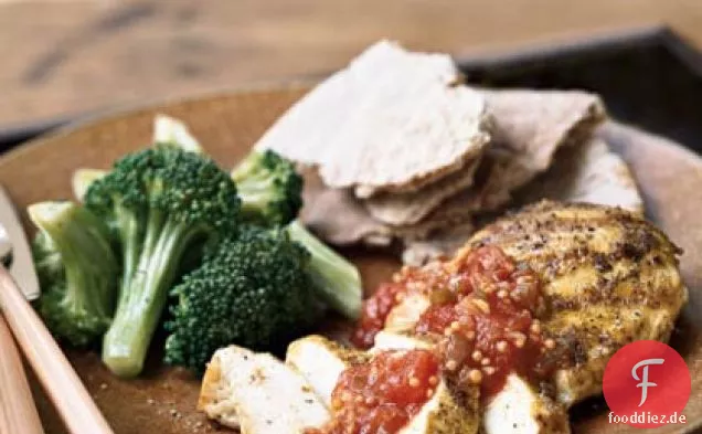 Indisch gewürztes Huhn mit Tomatenchutney