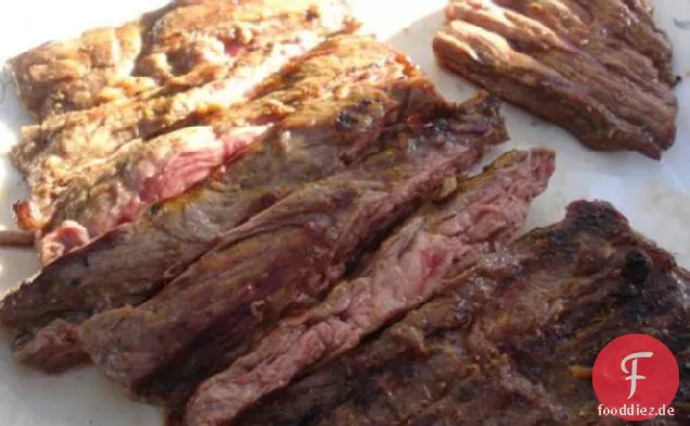 Gegrilltes Kraut mariniertes Flankensteak