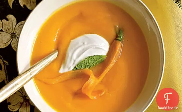 Karottensuppe mit Joghurt