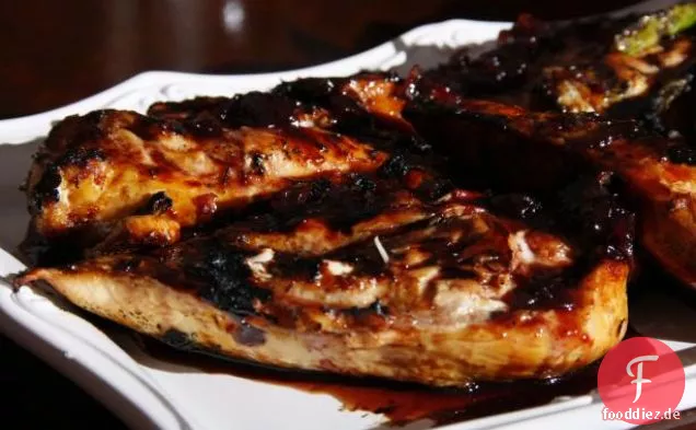 Kirsch-Balsamico glasierte Hähnchenbrust