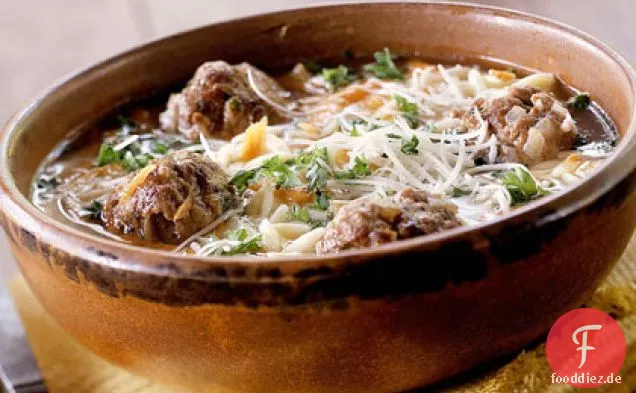Polpette und Orzo in Brühe