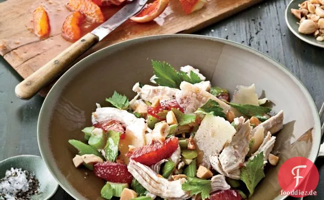 Winterhähnchensalat mit Zitrusfrüchten und Sellerie