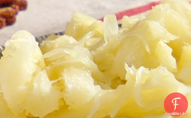 Maniok mit Mojo-Sauce