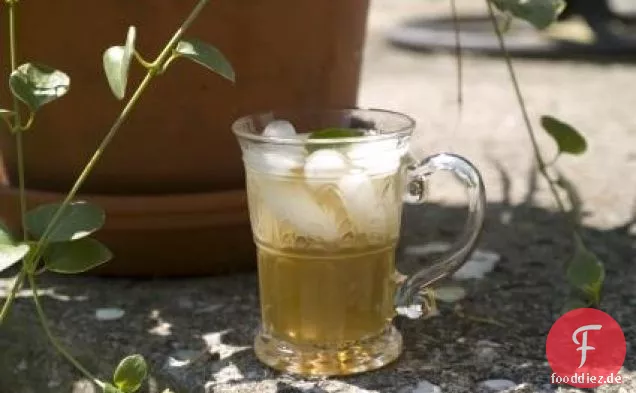 Pfirsich und Orange Sangria