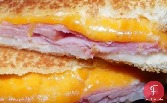 Gerösteter Schinken und Käse Supreme