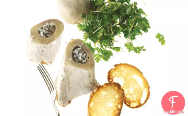 Geröstetes Knochenmark mit frischem Meerrettich Gremolata