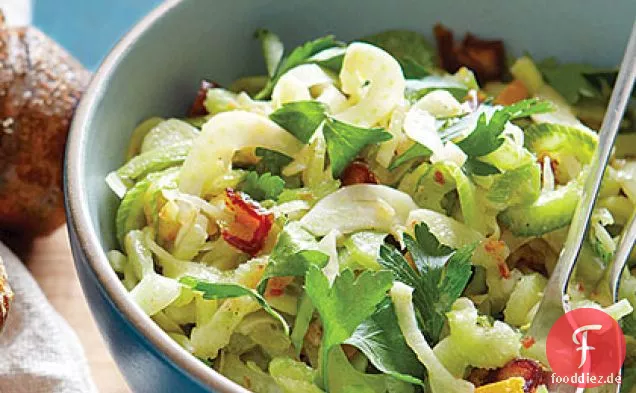 Sellerie-Fenchel-Salat mit konservierter Zitrone und Datteln