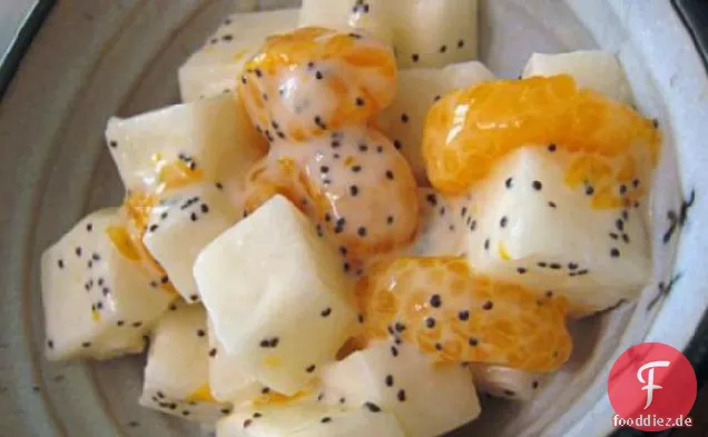 Mandarine Orange Jicama Salat mit Mohndressing