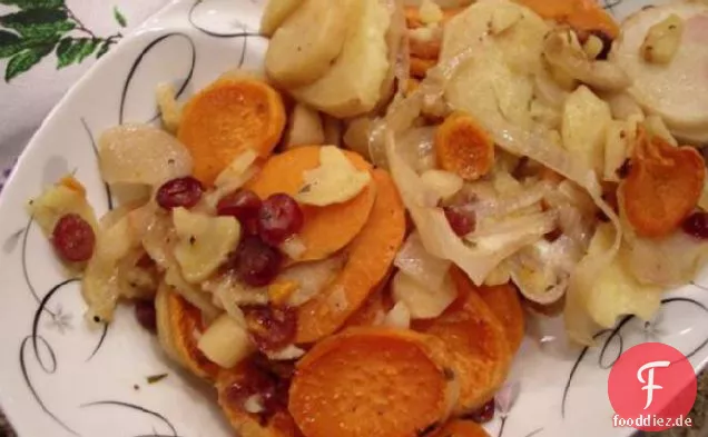 Wurzelgemüse und Cranberry backen