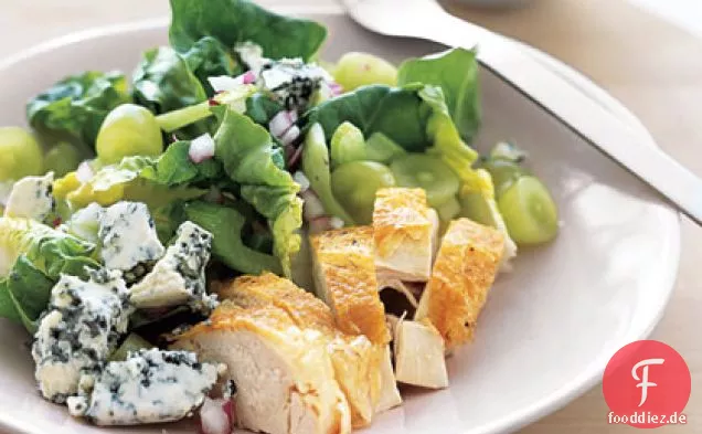 Hähnchen mit Trauben und Blauschimmelkäse-Salat