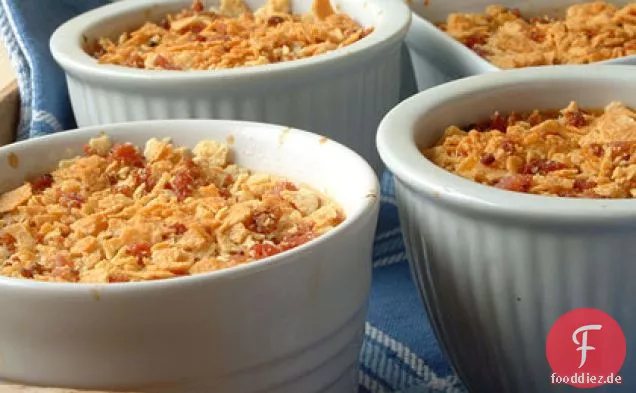 Individuelle Maispuddings mit Speck-Kartoffelkruste