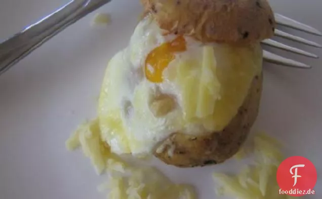 Eier in Ofenkartoffeln