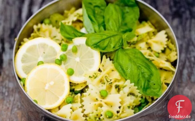 Zitronige Peasto Farfalle