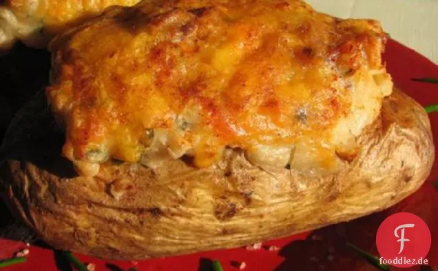 Weltberühmte Zweimal gebackene Kartoffeln mit Speck