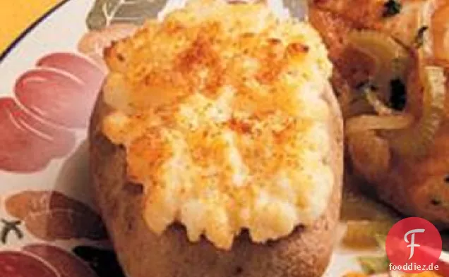 Cremige doppelt gebackene Kartoffeln