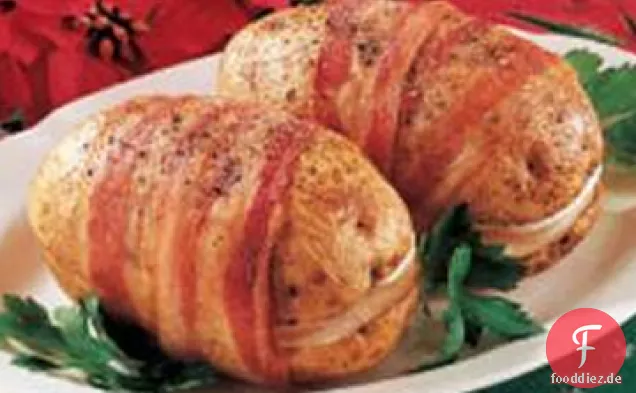 Mit Speck umwickelte Kartoffeln