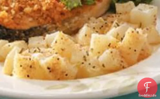 Gewürfelte Parmesankartoffeln