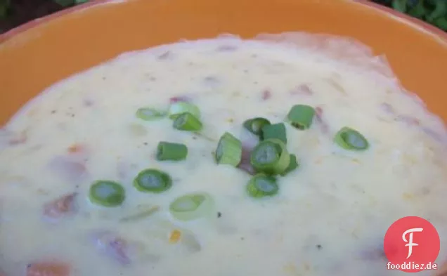Kraftvoll köstliche Kartoffelsuppe