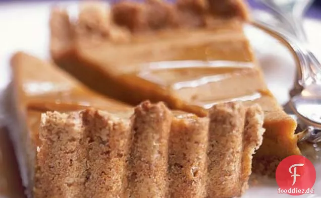 Süßkartoffeltarte mit Pekannusskruste