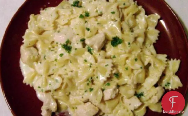 Zitronencreme Huhn mit Nudeln