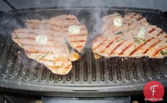 Steak mit Blauschimmelkäsebutter