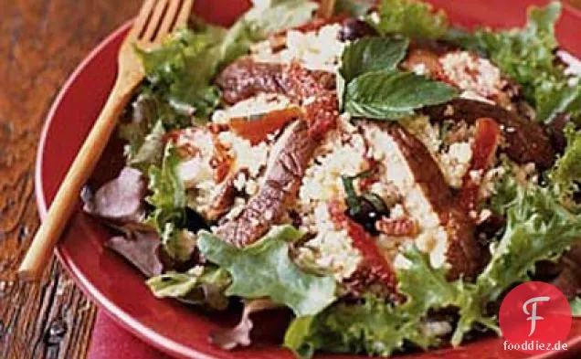 Couscous-Salat mit Portobello-Pilzen