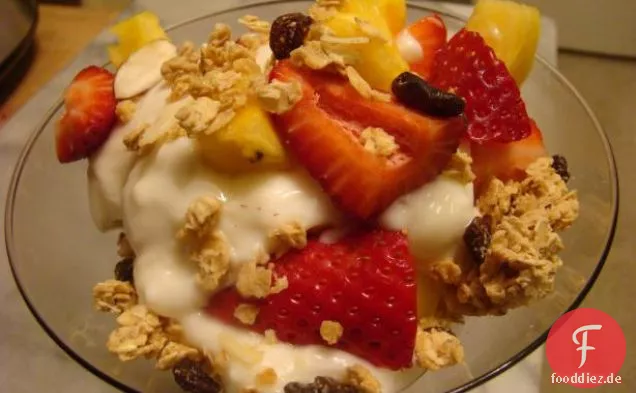 Shannons Erdbeer-Ananas-Parfait