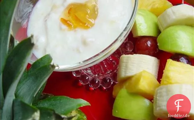 Frucht-Kabobs mit Kokosnuss-Dressing