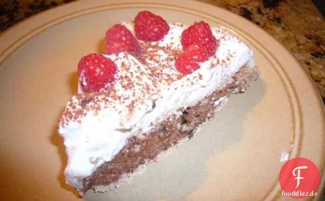Schokoladen-Pavlova Mit Himbeeren und Sahne